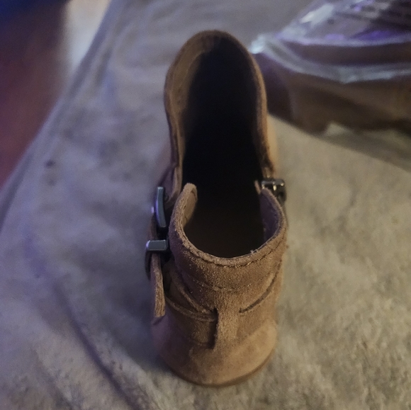 Vince Camuto boots - Picture 4 of 7